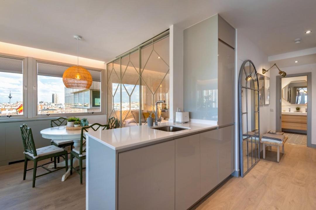 2 Bedrooms 1 Bathroom Furnished - Justicia - Incredible Views - Mintystay 马德里 外观 照片